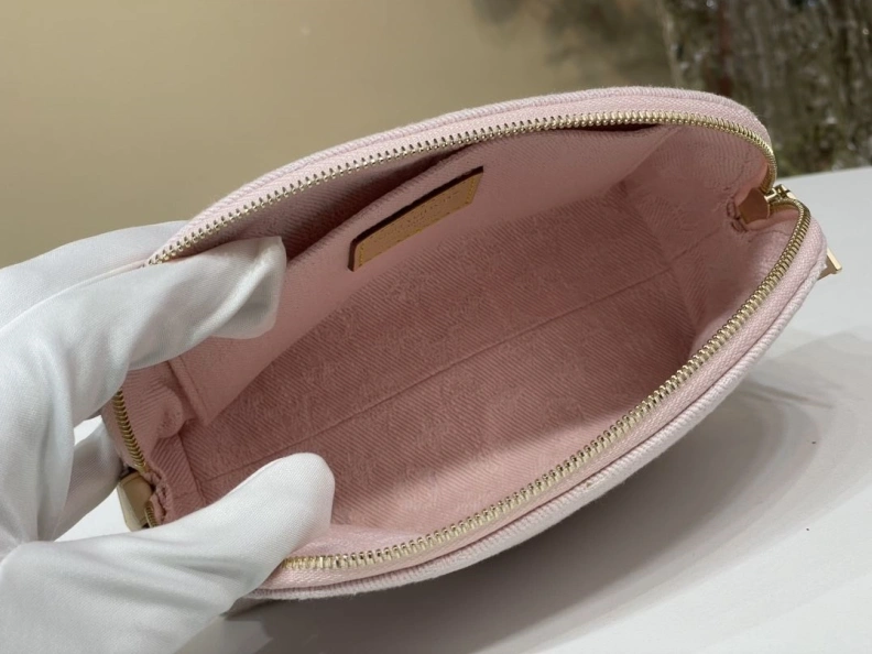 WellDesigned LX Clutch Bags 590