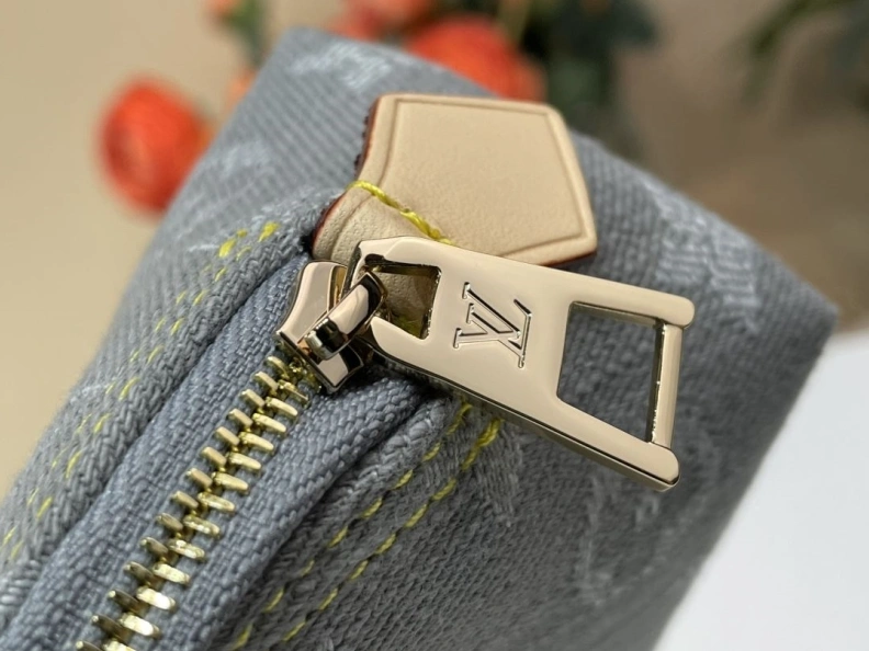 LX Clutch Bags StreetReady 592