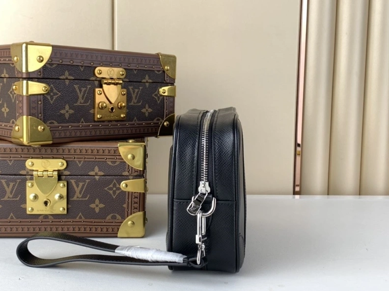 HighQuality LX Clutch Bags 588
