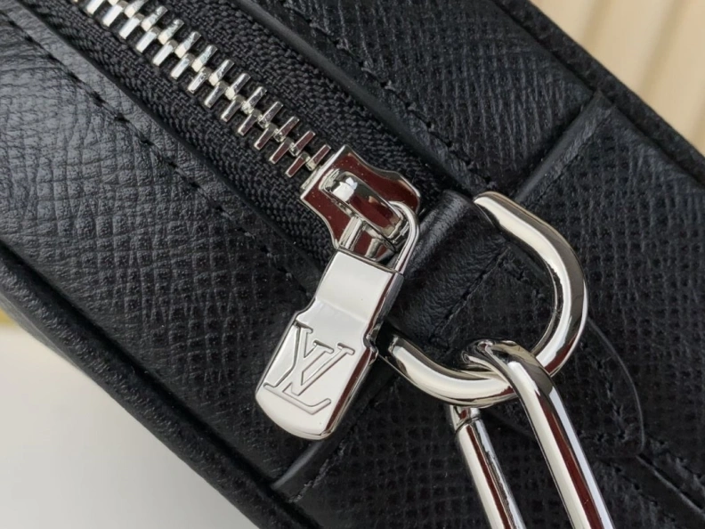 HighQuality LX Clutch Bags 588