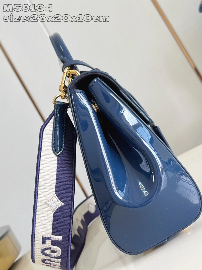Cozy LX Top Handle Bags 394