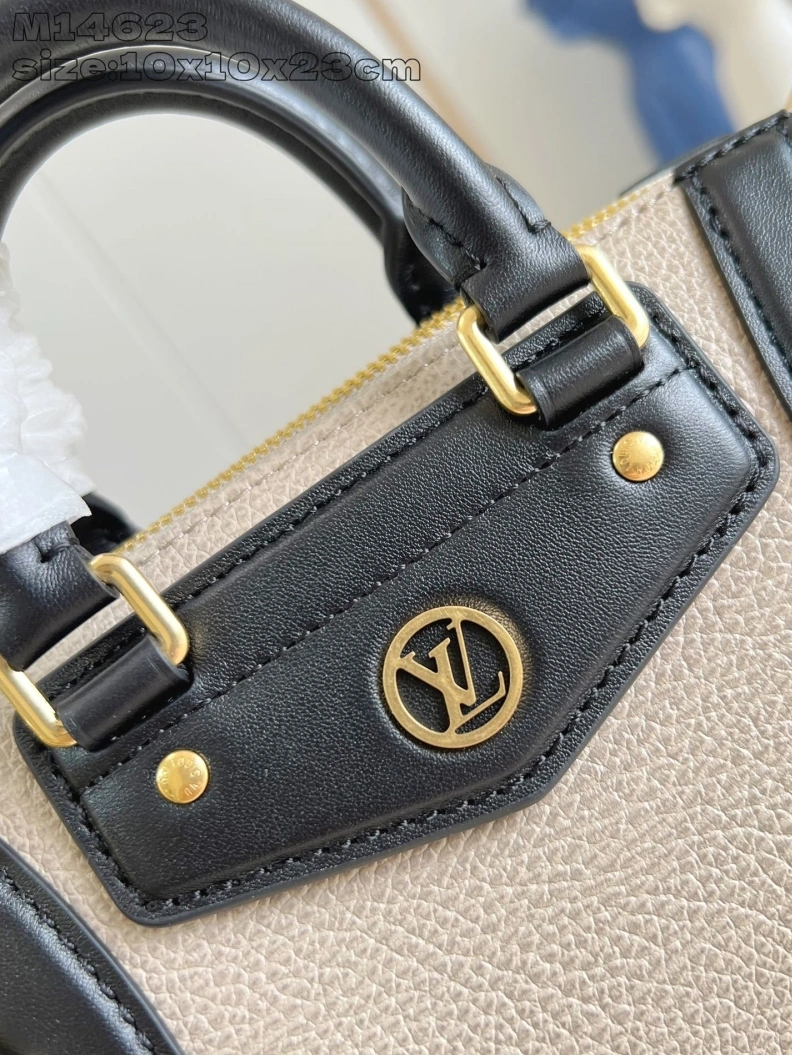 LX Top Handle Bags Functional 377