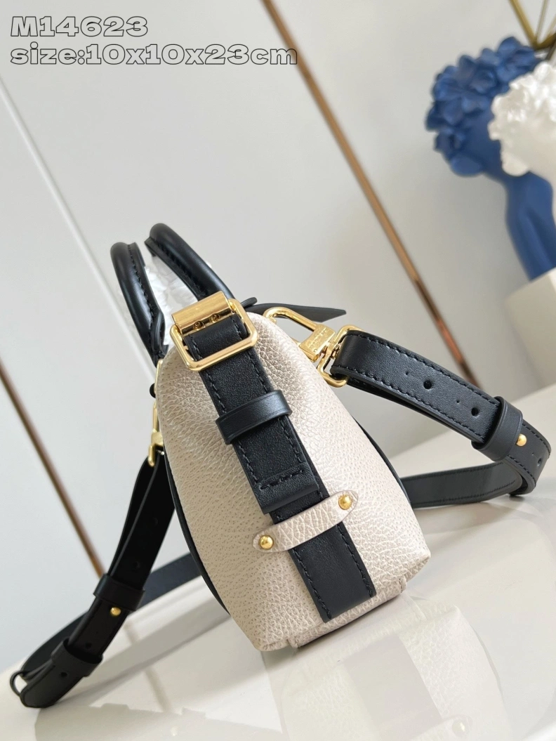 LX Top Handle Bags Functional 377