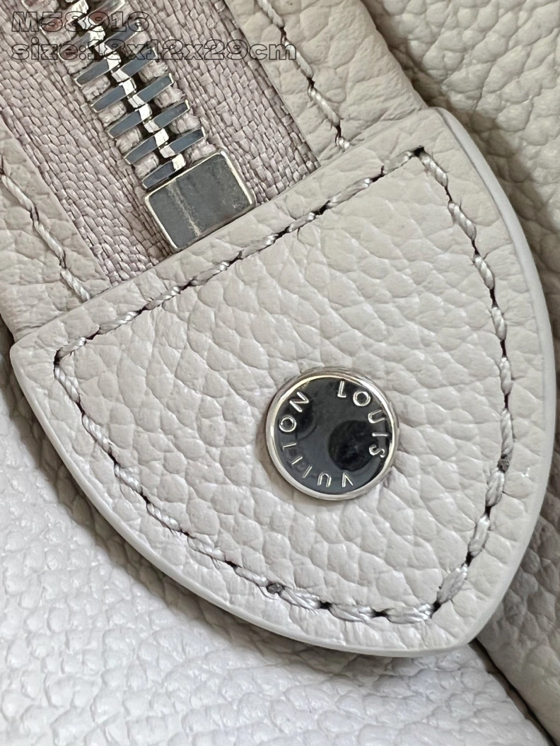 Comfortable LX Top Handle Bags 373
