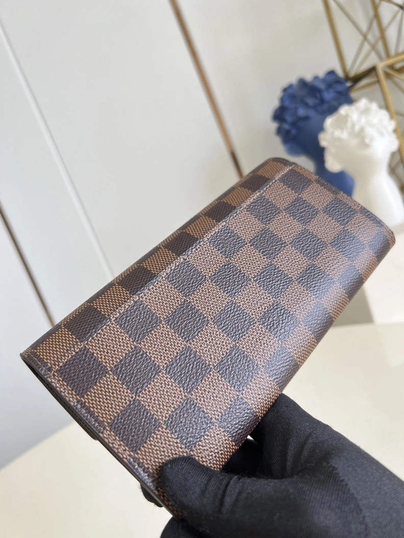 Reliable LX Wallets 197