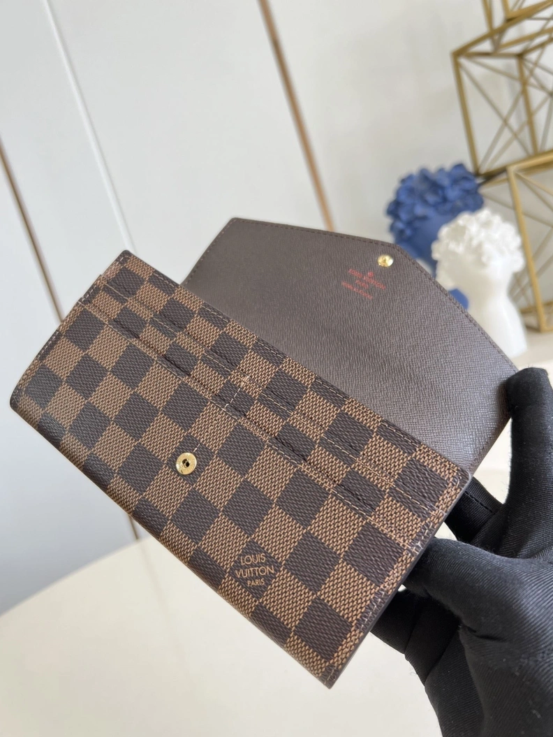 Reliable LX Wallets 197