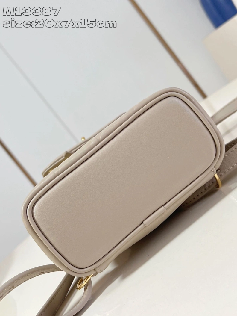 LX Backpacks Sleek 704