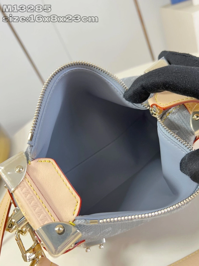 LX Box Bags Timeless 675