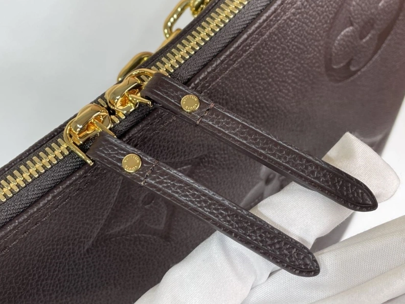 StreetReady LX Satchel Bags 526