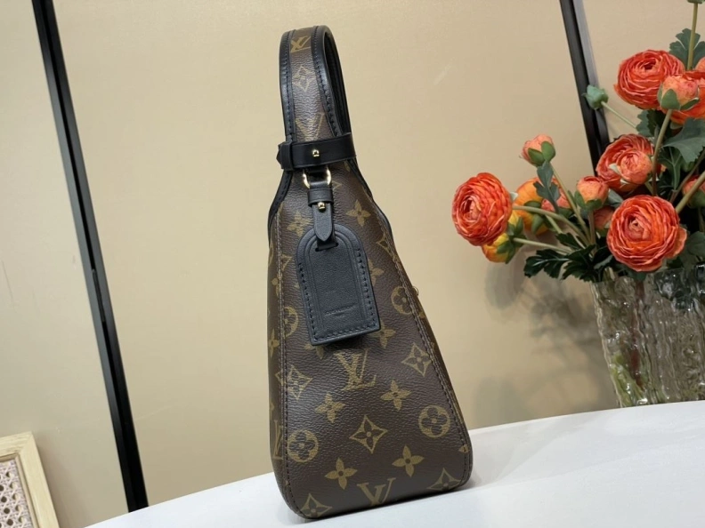 SportInspired LX Top Handle Bags 372
