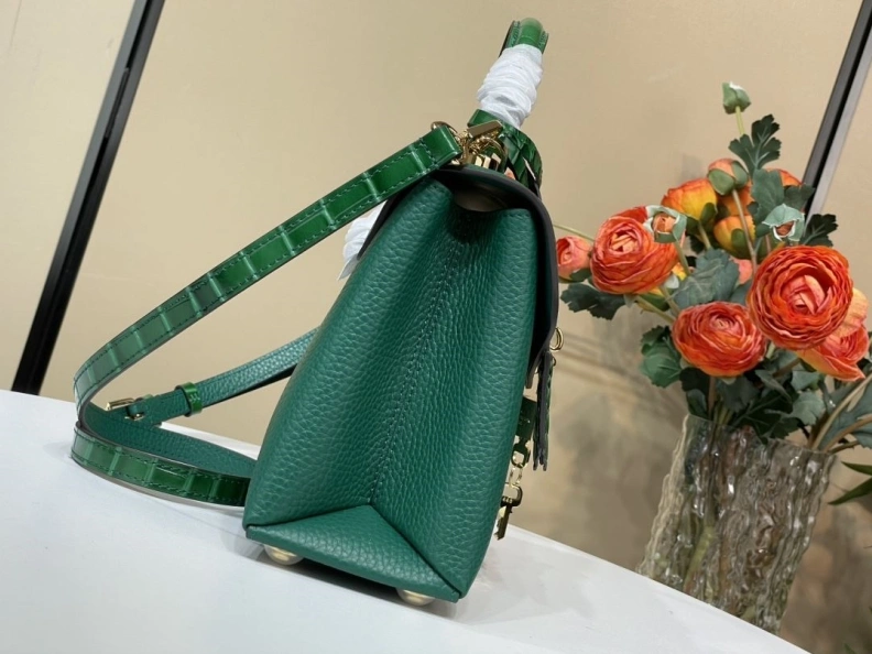 LX Top Handle Bags Unique 367