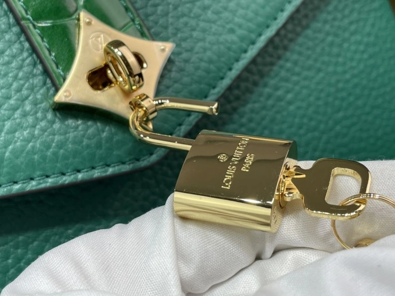 LX Top Handle Bags Unique 367