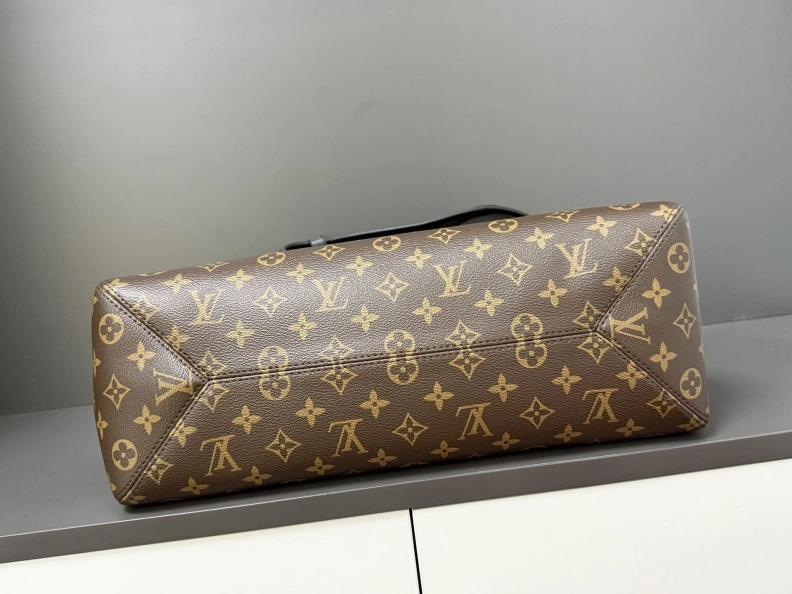 Vibrant LX Top Handle Bags 349