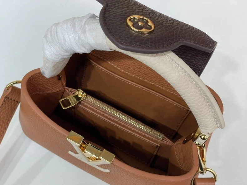 Resilient LX Caxucines Bags 618