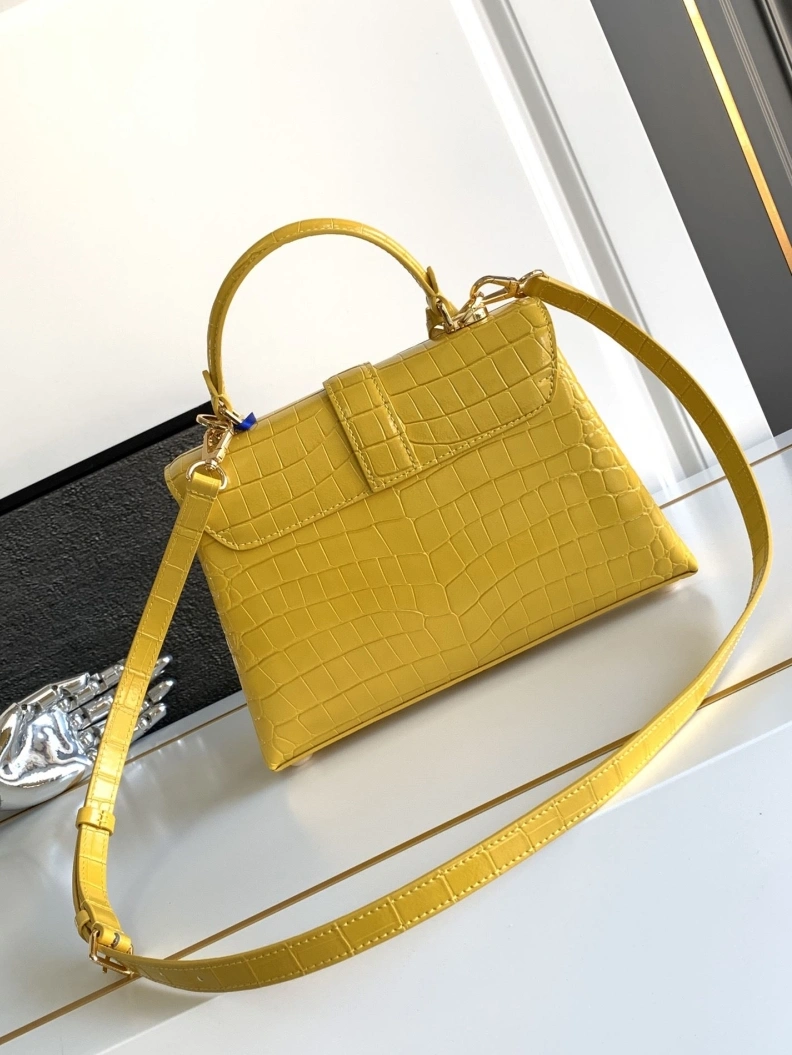 WellDesigned LX Top Handle Bags 342