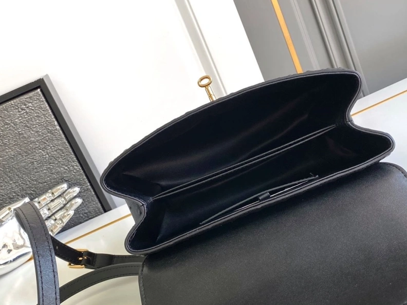 LX Top Handle Bags Unique 312