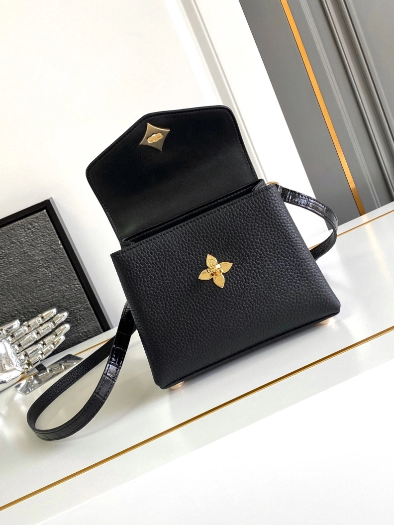 SportInspired LX Top Handle Bags 307