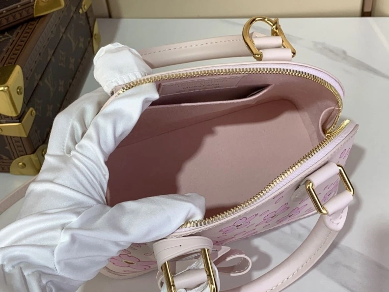 LX Top Handle Bags Sophisticated 314