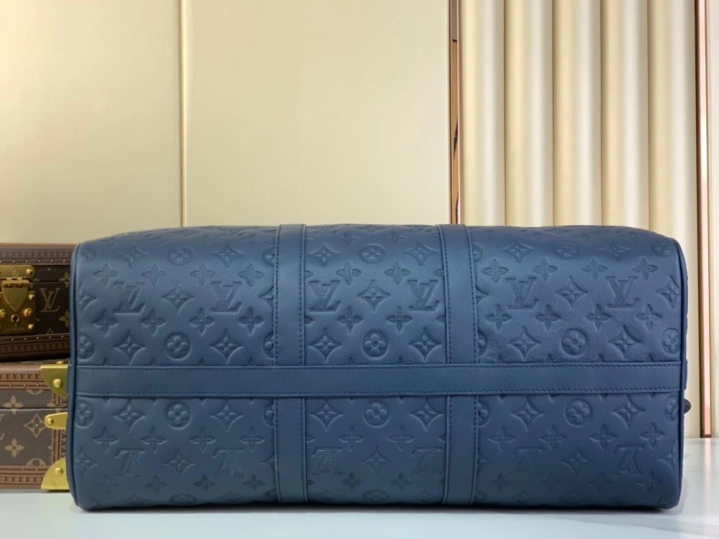 Durable LX Travel Bags 253