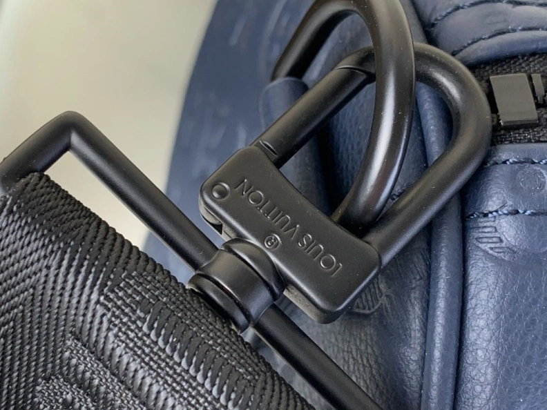Durable LX Travel Bags 253