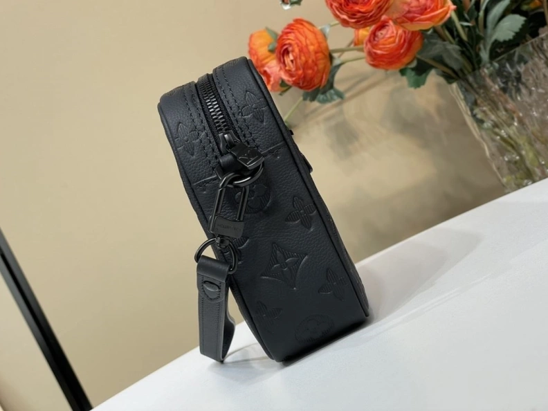 LX Clutch Bags Unique 640