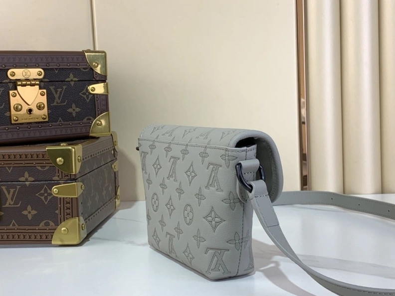Sophisticated LX Satchel Bags 516