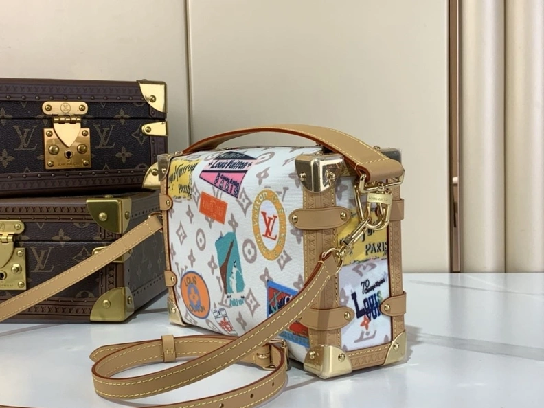 Practical LX Box Bags 680