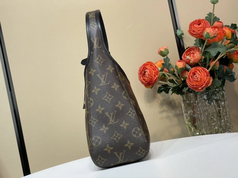 Refined LX Top Handle Bags 395