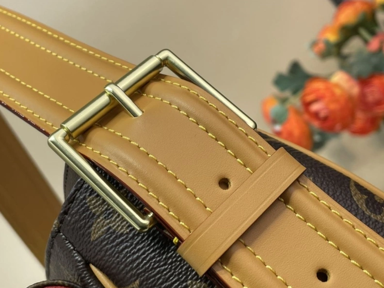 Efficient LX Top Handle Bags 289