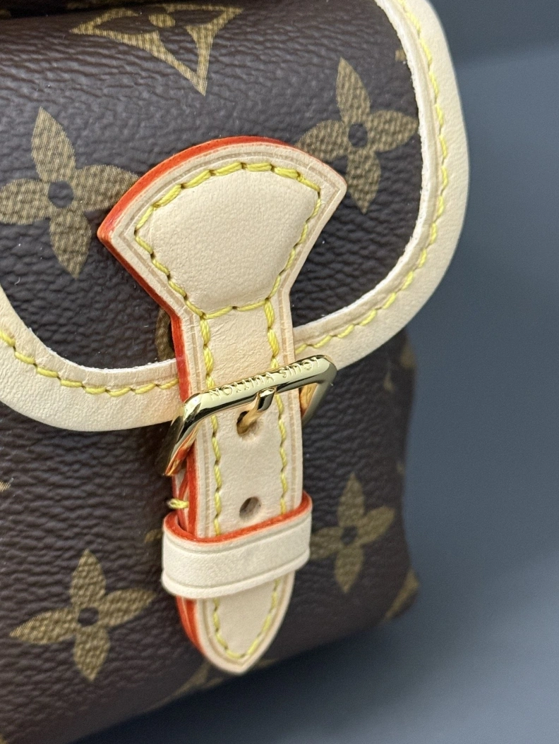Affordable LX Backpacks 697