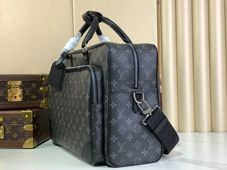 Functional LX Travel Bags 235