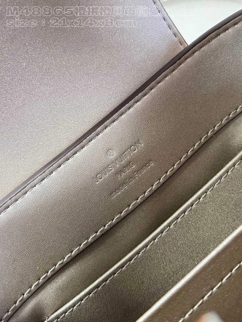 LX Caxucines Bags Bold 6523