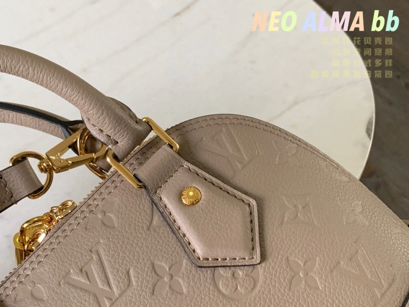 Affordable LX Top Handle Bags 6124