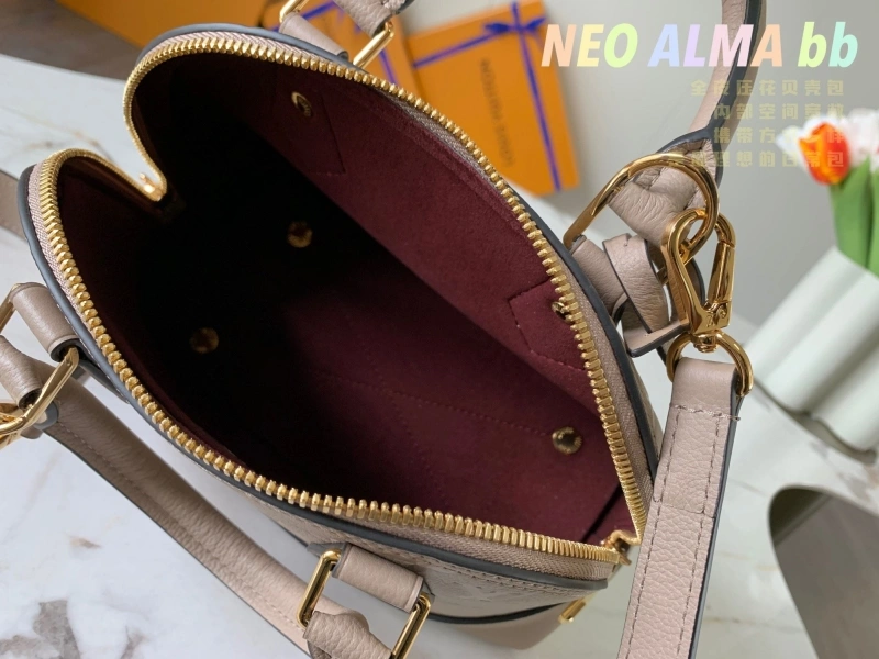 Affordable LX Top Handle Bags 6124
