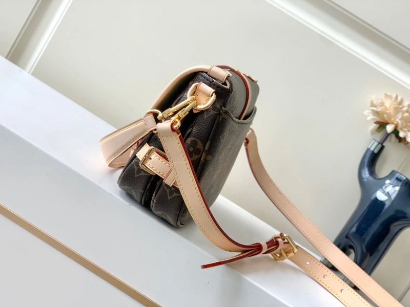 EyeCatching LX Satchel Bags 6140