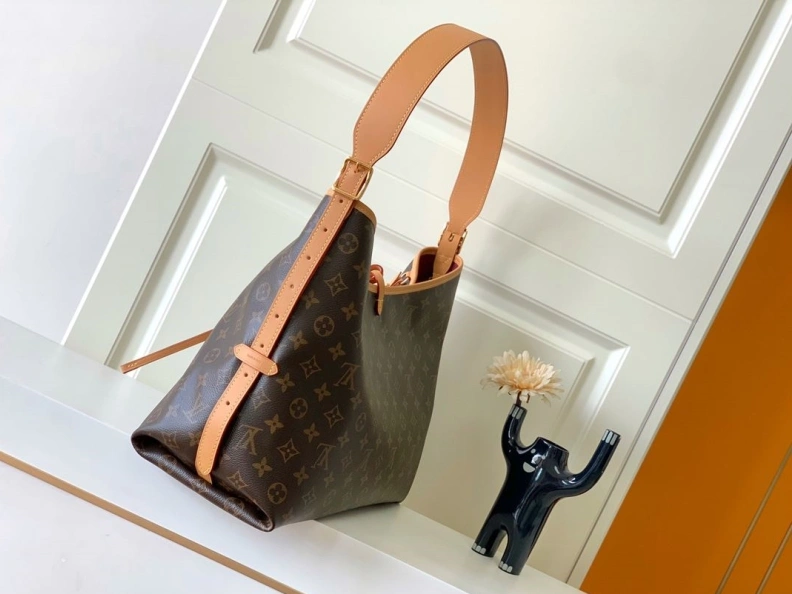 GoAnywhere LX Top Handle Bags 68
