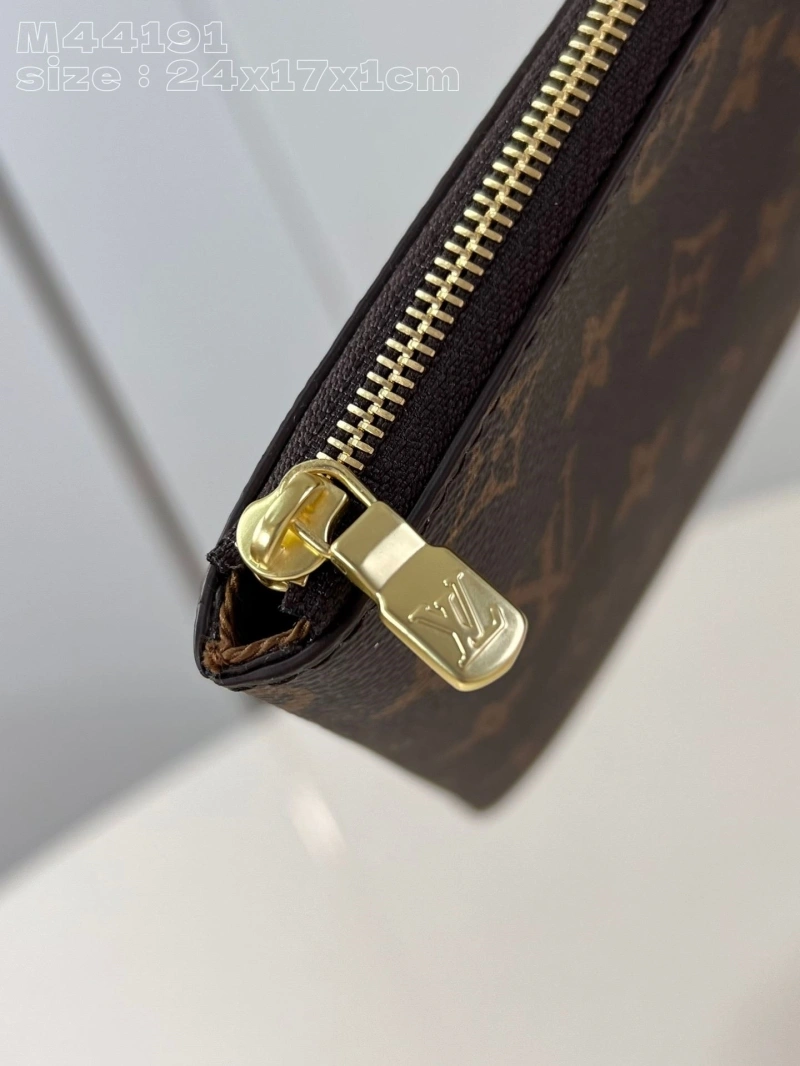 Trendsetting LX Clutch Bags 5370