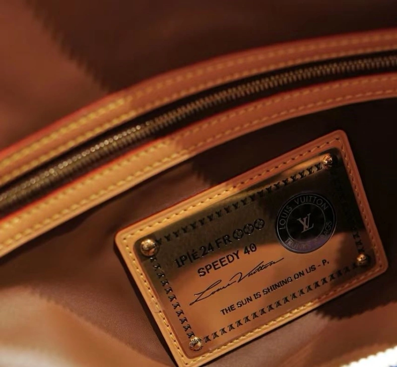 Trendsetting LX Travel Bags 5173