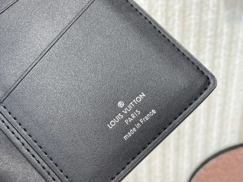 Compact LX Wallets 5060