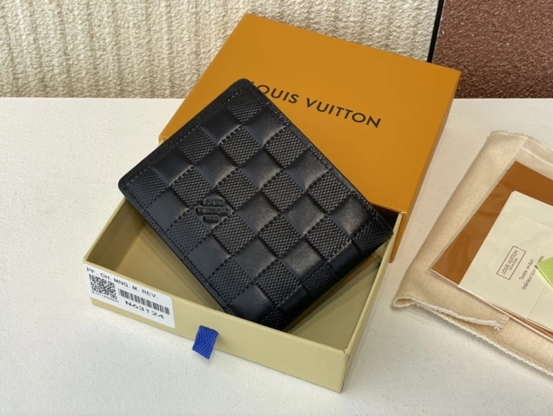 LX Wallets SportInspired 5073