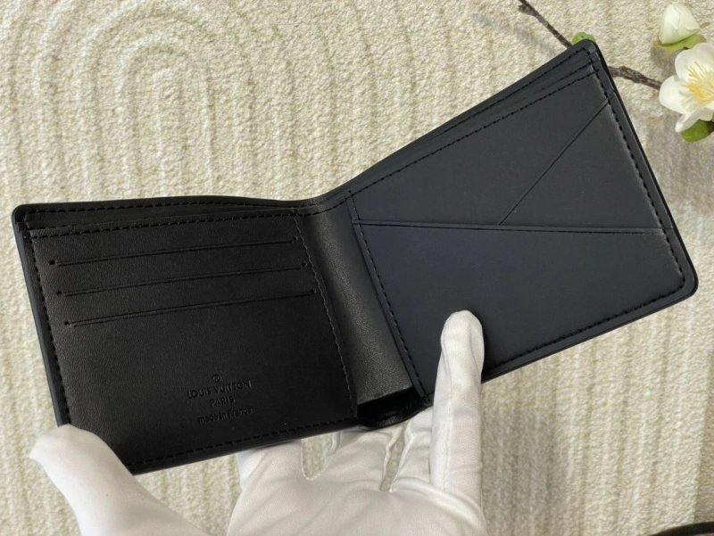 LX Wallets SportInspired 5073