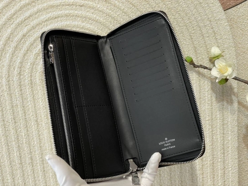 Unique LX Wallets 5069