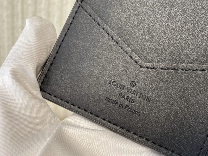 LX Wallets Sophisticated 5058