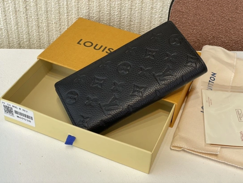 Soft LX Wallets 5088