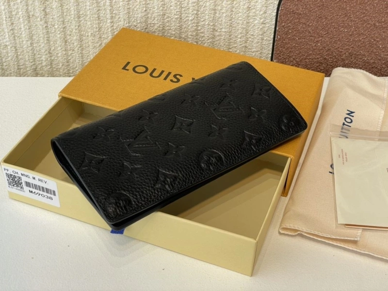 Soft LX Wallets 5088