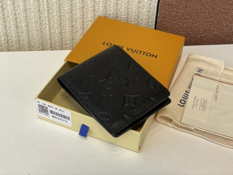 Soft LX Wallets 5080
