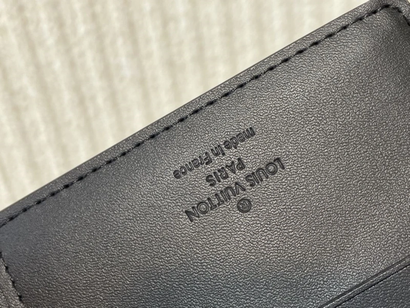 Soft LX Wallets 5080
