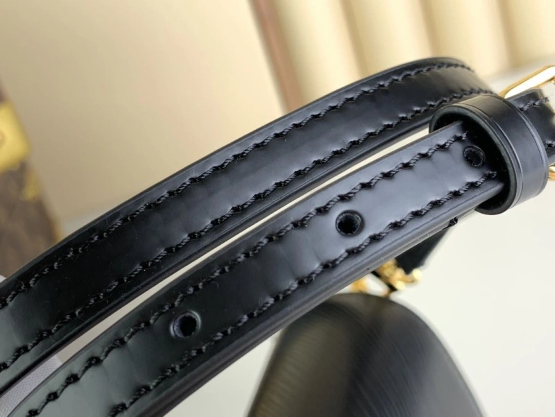 Elegant LX Twist Denim Bags 5156