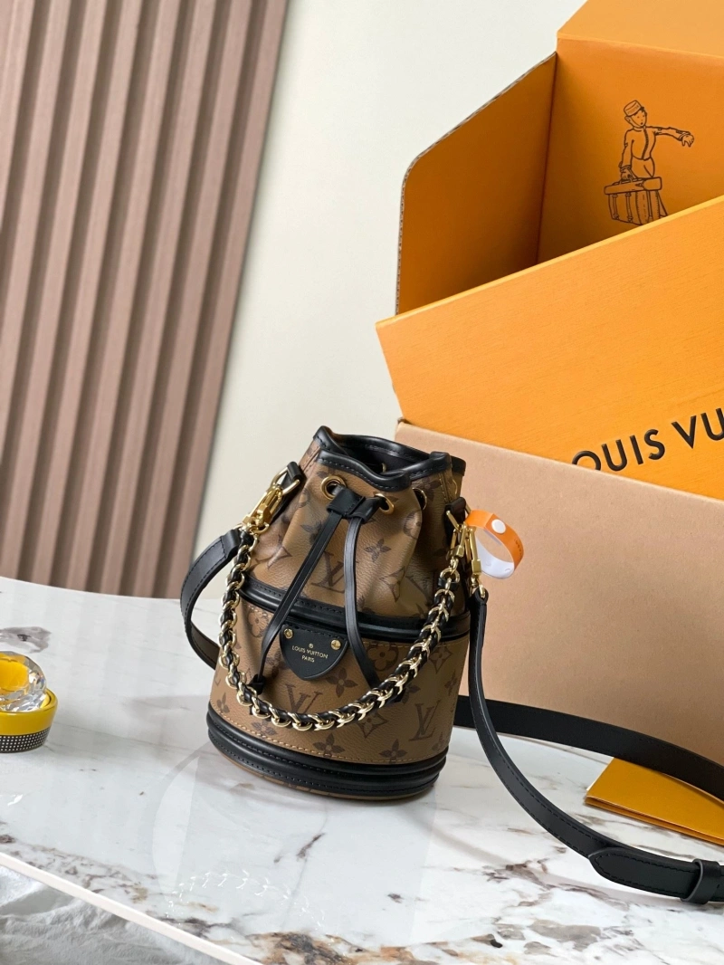 LX Bucket Bags Sleek 5525