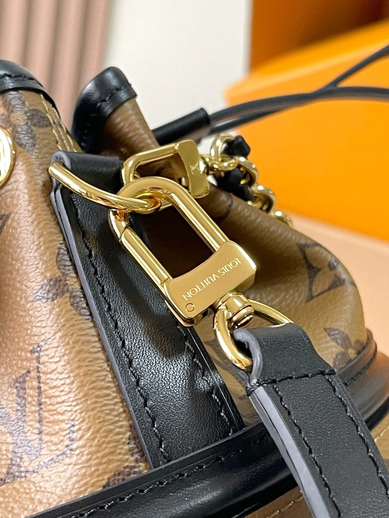 LX Bucket Bags Sleek 5525